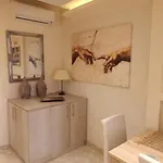 아파트 Xenius Zeus Luxury In Nea