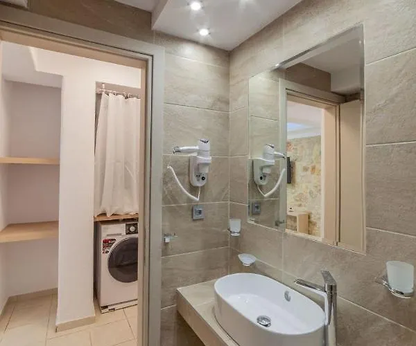 Xenius Zeus Luxury Suites In Nea Flogita Apartamento *
