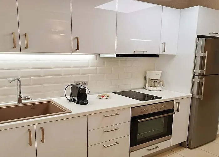 Apartamento Xenius Zeus Luxury Suites In Nea Flogita *