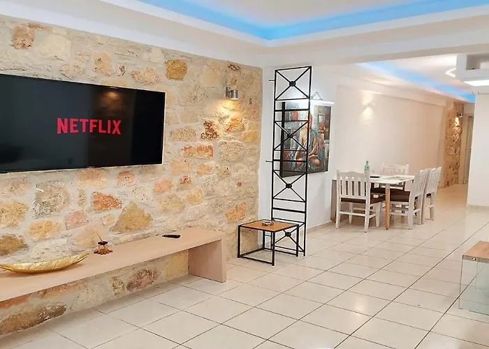 Apartamento Xenius Zeus Luxury Suites In Nea Flogita