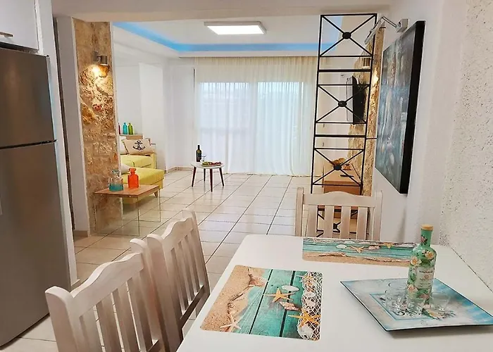 Xenius Zeus Luxury Suites In Nea Flogita Apartamento *