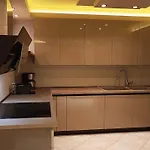 Xenius Zeus Luxury In Nea * Flogita