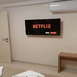 Xenius Zeus Luxury In Nea Flogita