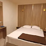 Xenius Zeus Luxury In Nea