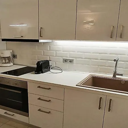 Xenius Zeus Luxury In Nea