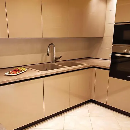 Xenius Zeus Luxury In Nea פלוגיטה