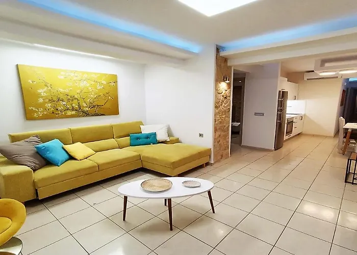 Xenius Zeus Luxury In Nea
