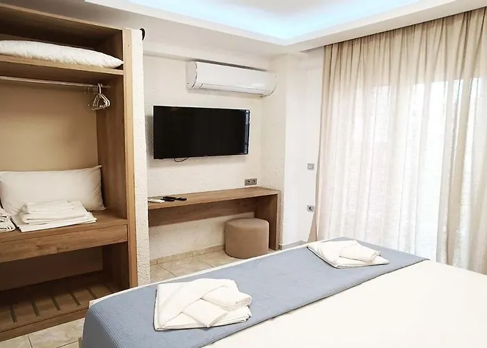 Xenius Zeus Luxury In Nea דירה *