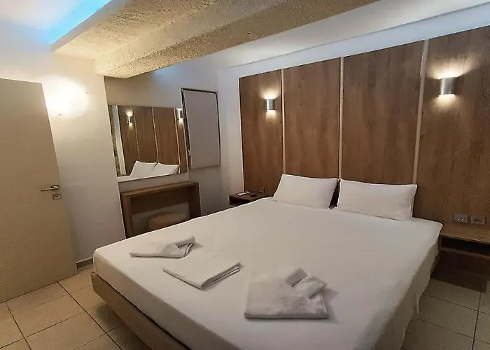 Xenius Zeus Luxury In Nea